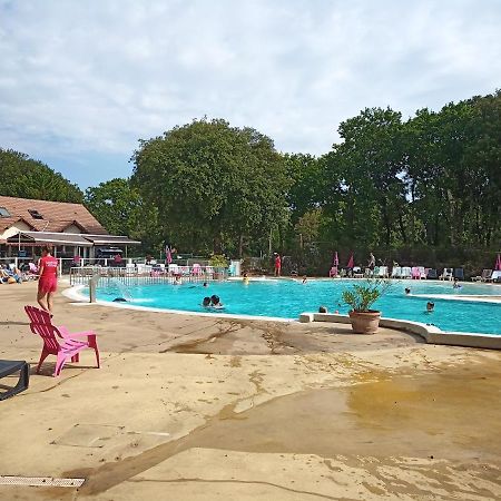 Mobil-Home Tout Confort A 300M De L'Ocean Saint-Brévin-les-Pins Buitenkant foto