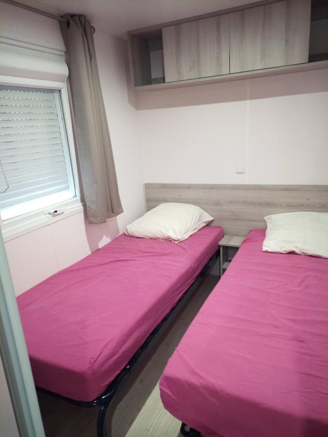 Mobil-Home Tout Confort A 300M De L'Ocean Saint-Brévin-les-Pins Buitenkant foto
