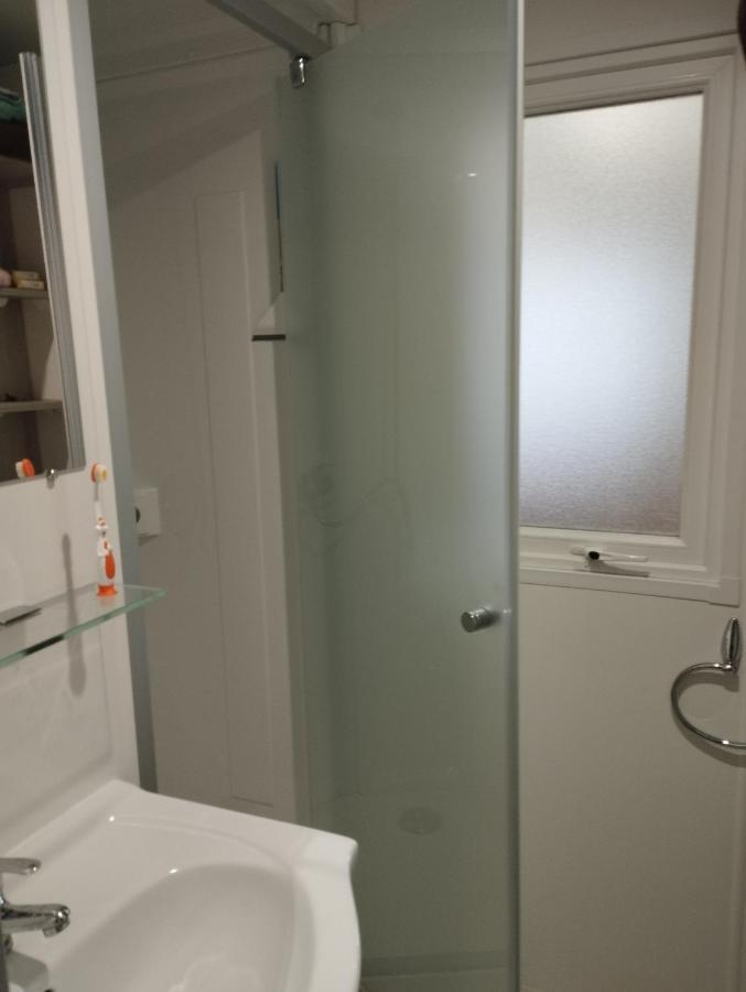 Mobil-Home Tout Confort A 300M De L'Ocean Saint-Brévin-les-Pins Buitenkant foto