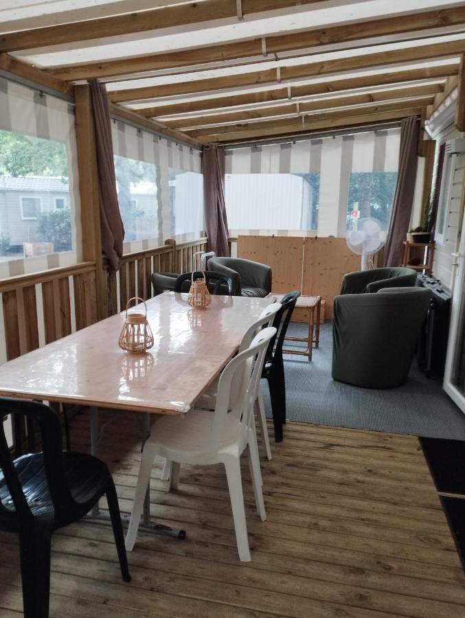 Mobil-Home Tout Confort A 300M De L'Ocean Saint-Brévin-les-Pins Buitenkant foto